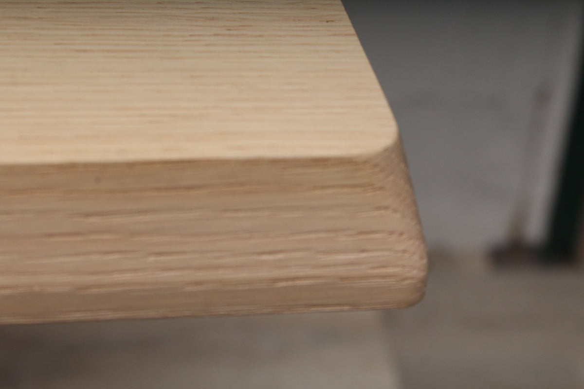 Maxalto Recipio 14 Oak Dining Table by Antonio Citterio