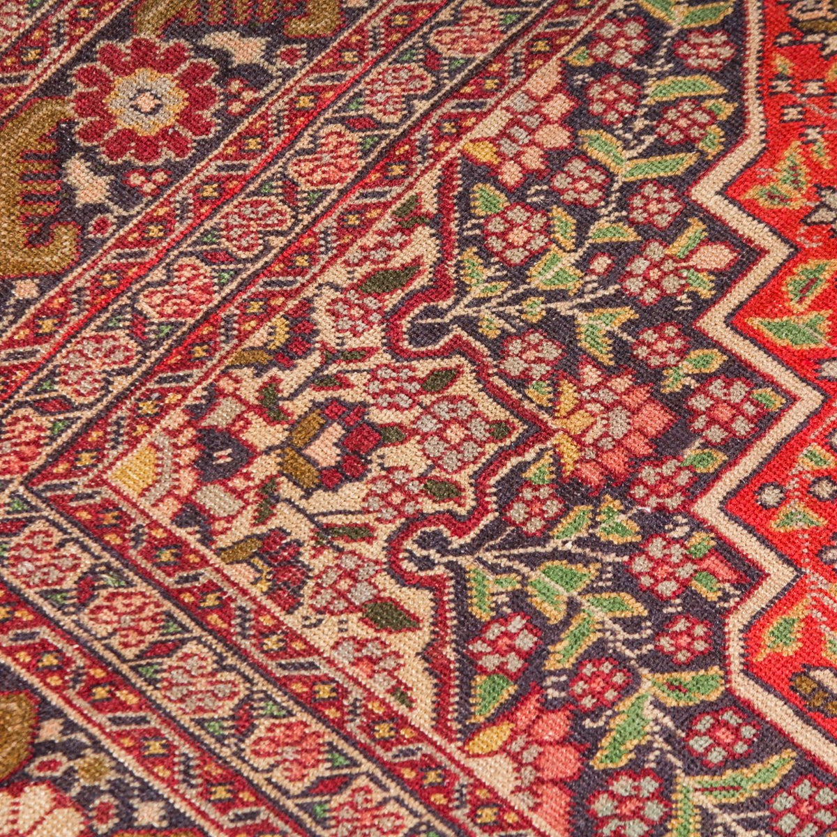Vintage Dabir Kashan Kork Carpet (3 ft 11 in x 5 ft 2 in)
