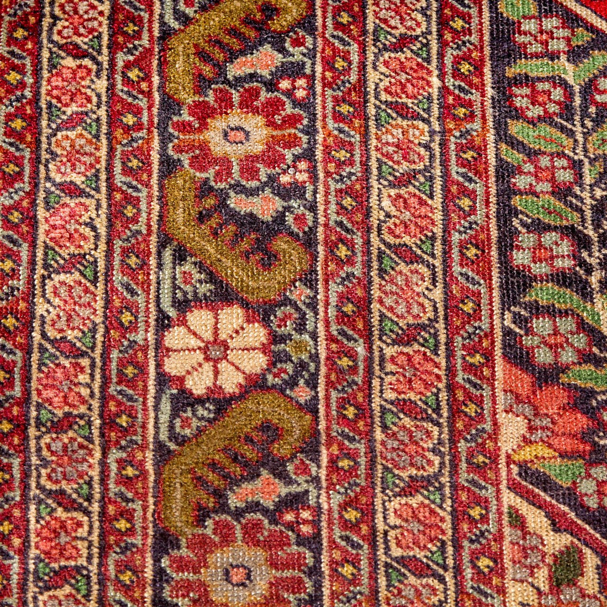 Vintage Dabir Kashan Kork Carpet (3 ft 11 in x 5 ft 2 in)
