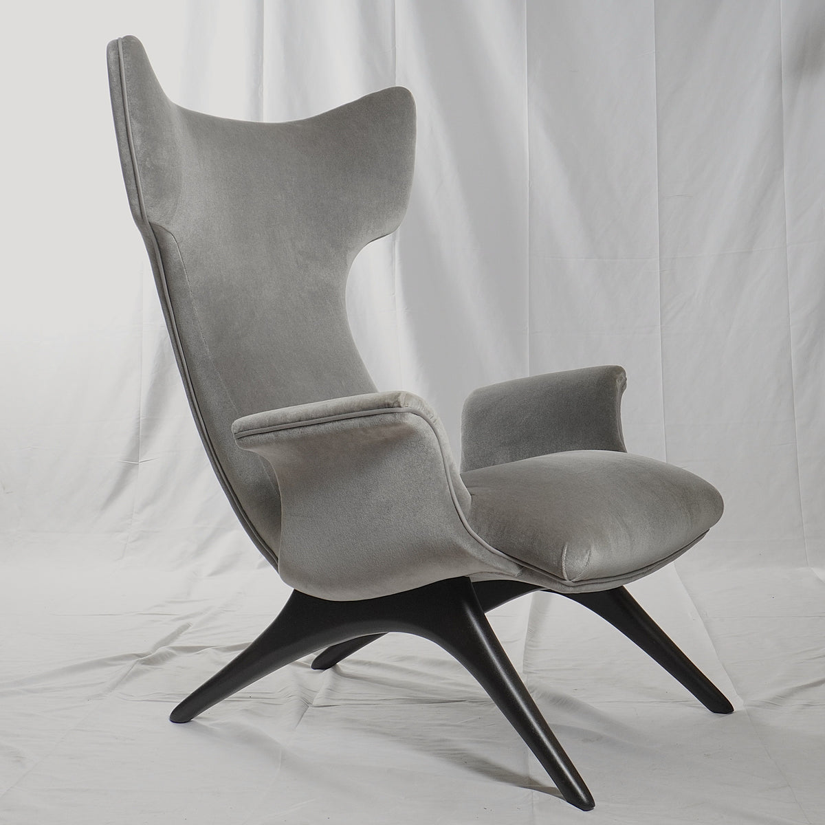 Vladimir Kagan Ondine Chair from Holly Hunt