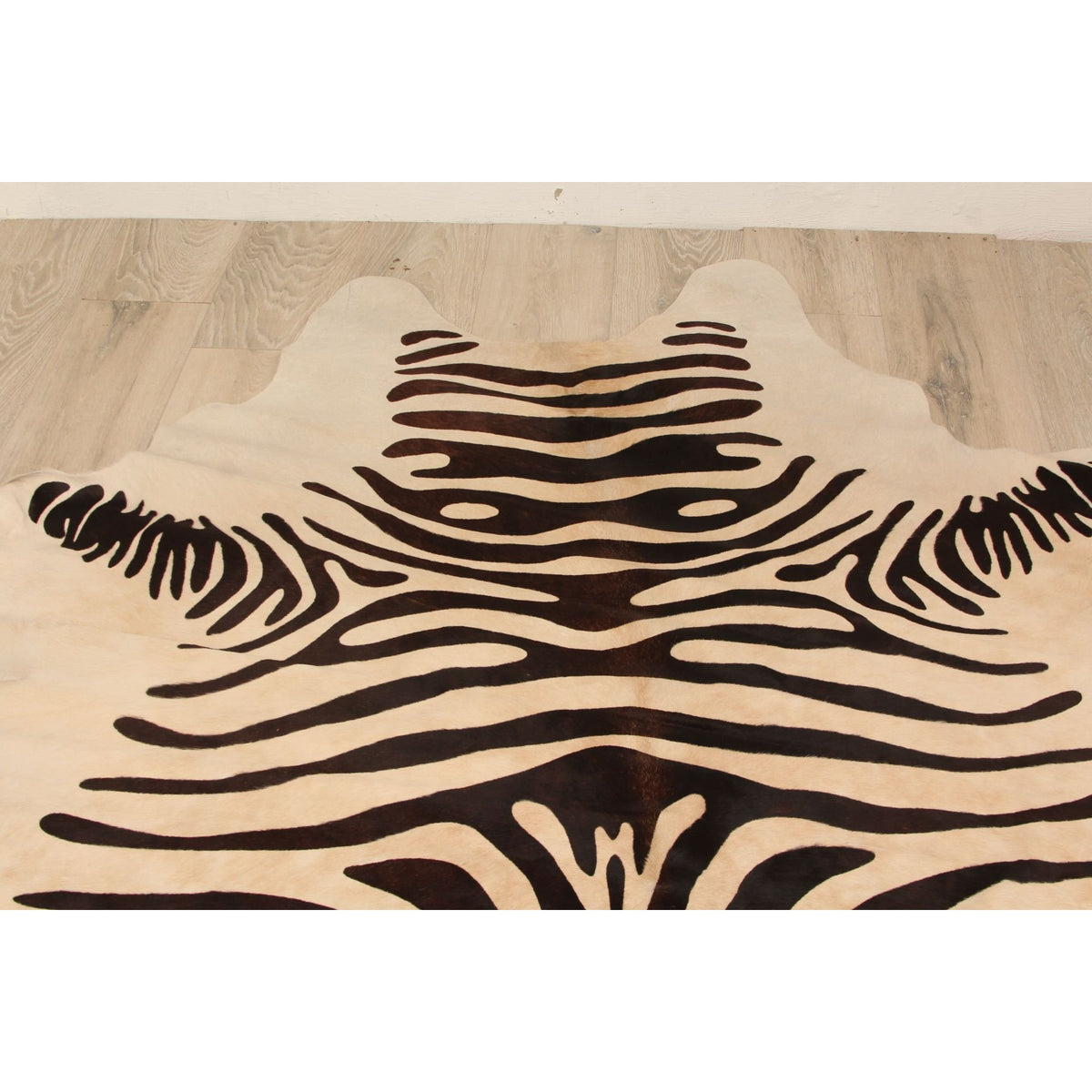 Kravet Brazilian Cowhide Carpet with Zebra Print (6 ft 5 in x 7 ft 7 in)