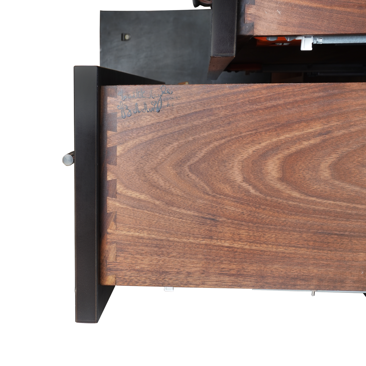 BDDW MAPPER STANDARD CREDENZA