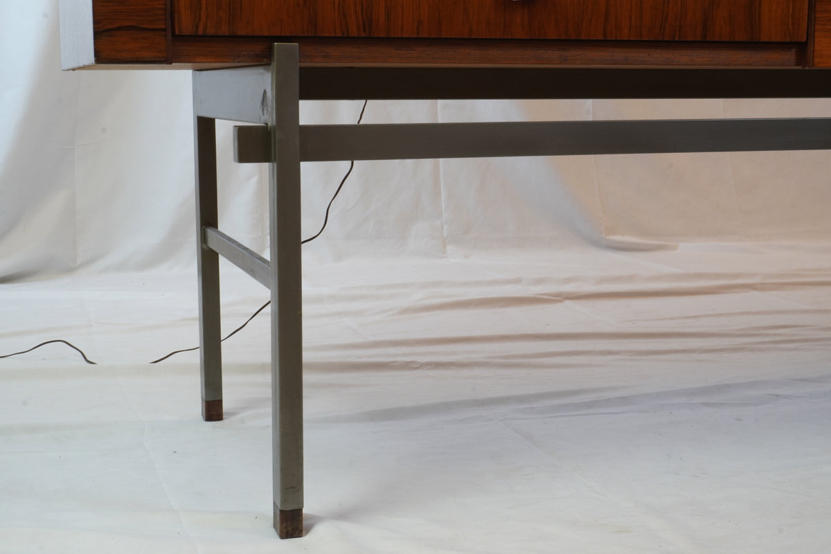 Louis van Teeffelen, Model 317M Rosewood Sideboard Credenza C1960s (Mint Condition)