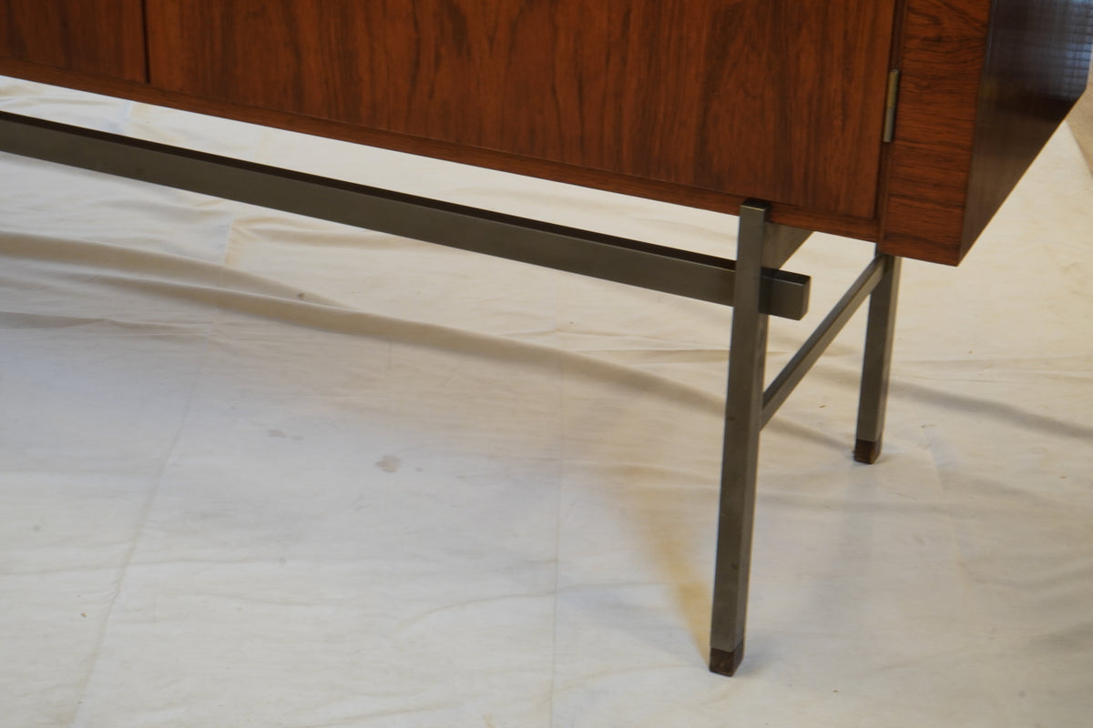 Louis van Teeffelen, Model 317M Rosewood Sideboard Credenza C1960s (Mint Condition)