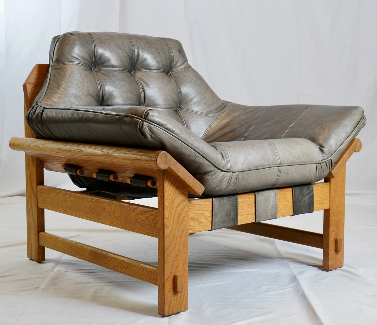 Lawson-Fenning Ojai Lounge Chair