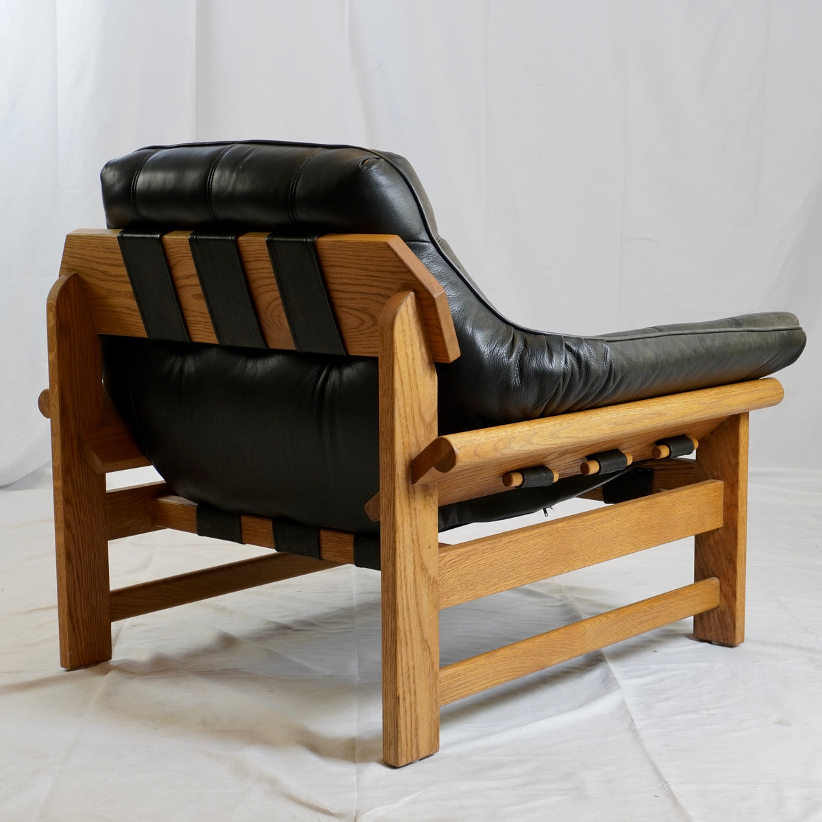 Lawson-Fenning Ojai Lounge Chair