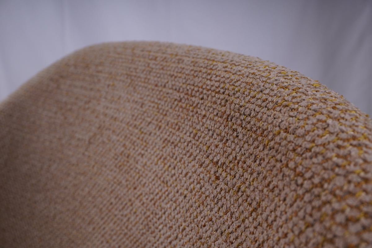 Knoll Womb Chair by Eero Saarinen