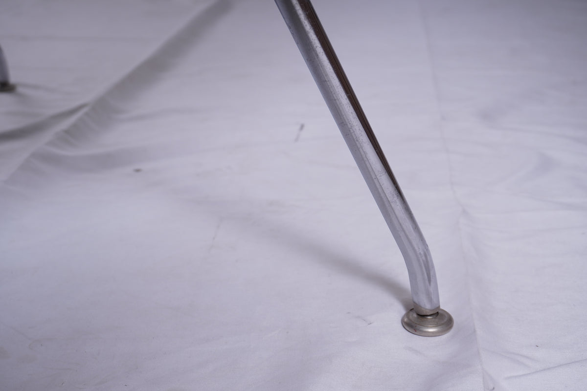 Knoll Leather Womb Chair by Eero Saarinen