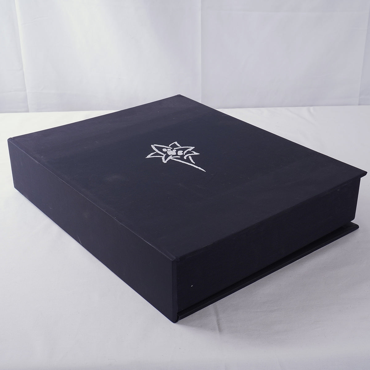 Le Lis Blanc 25th Anniversary Photography Book