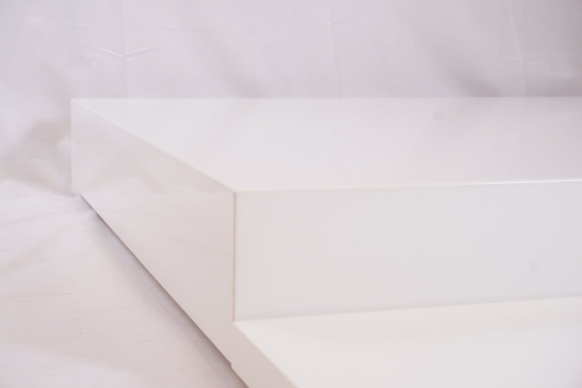 Cassina Minimalist 261 Note Coffee Table by PIERO LISSONI