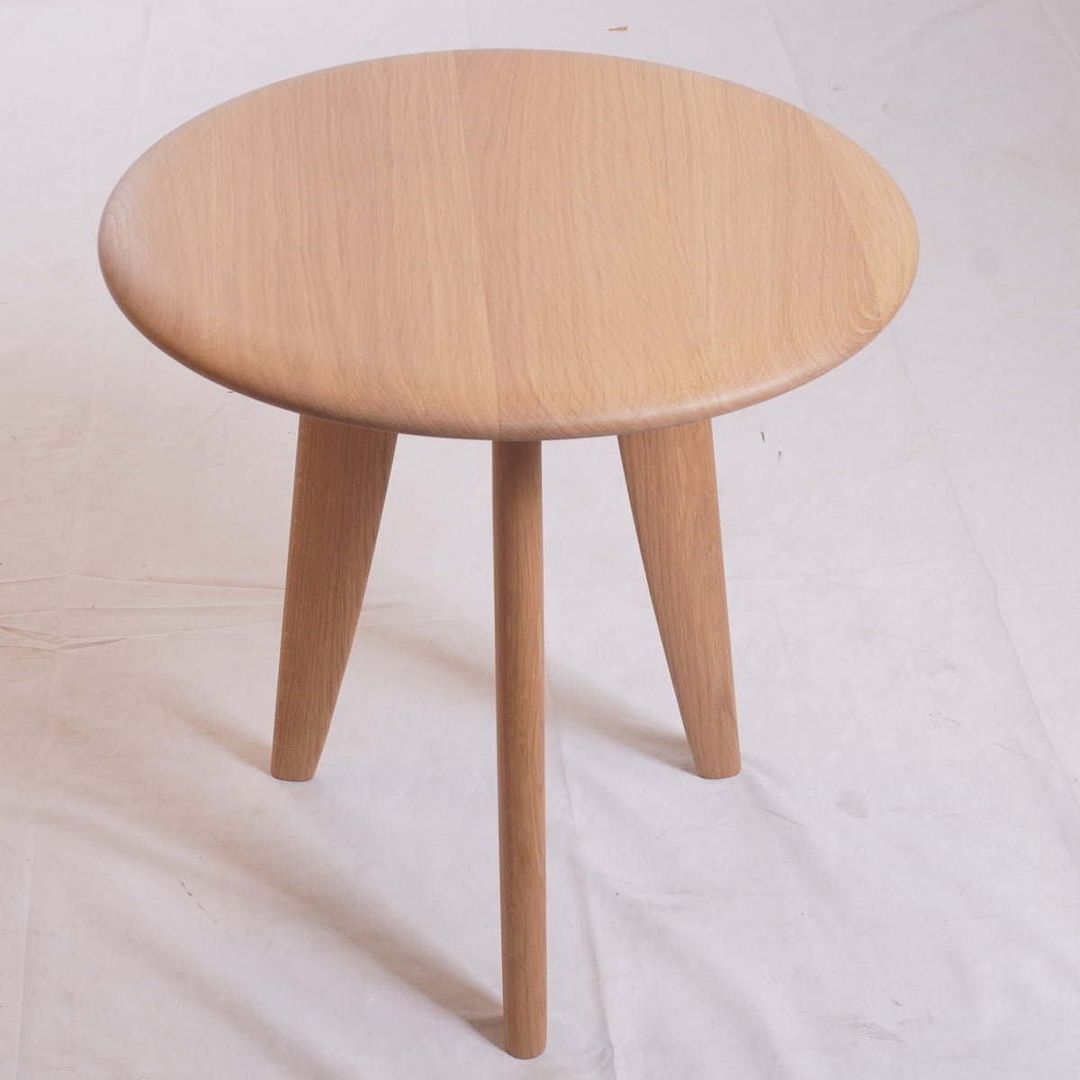 Benchmark Furniture Iklwa Side Table