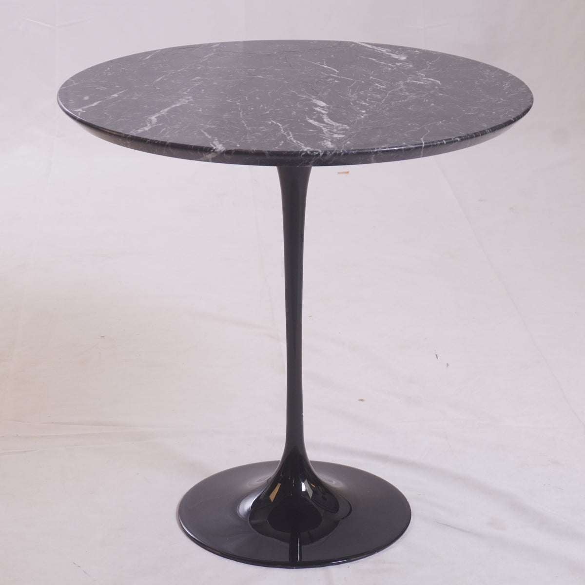 Room and Board Tulip Side Table