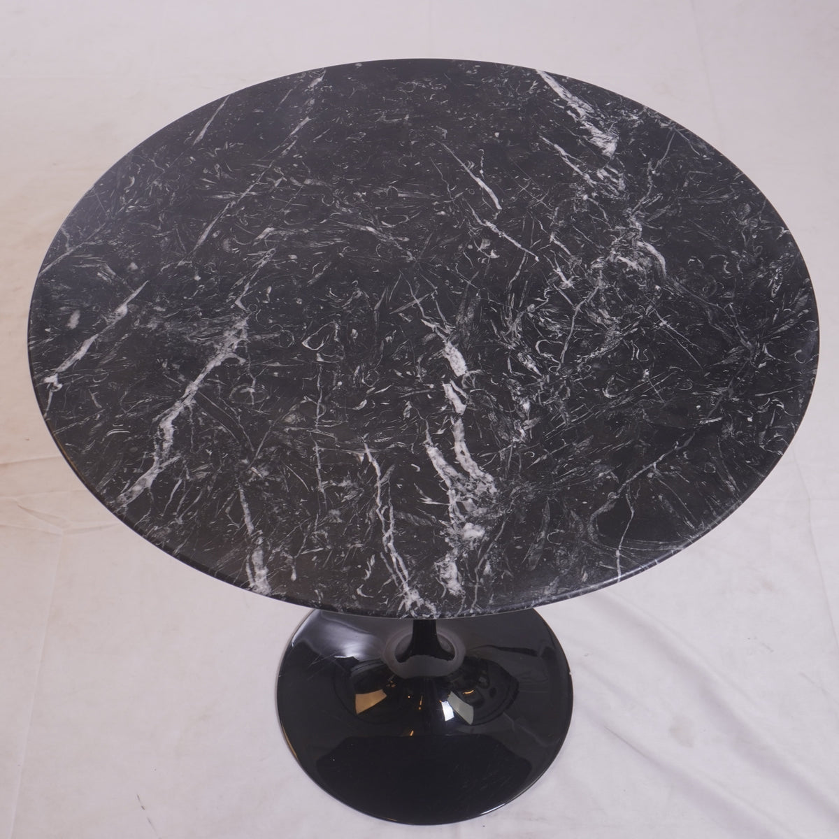 Room and Board Tulip Side Table