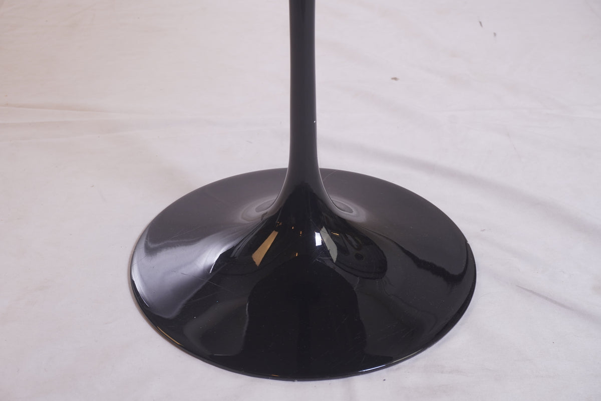 Room and Board Tulip Side Table