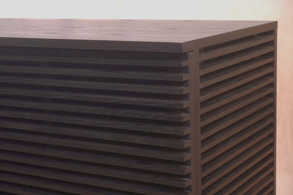 LINE CREDENZA BY NATHAN YONG FOR Design Within Reach