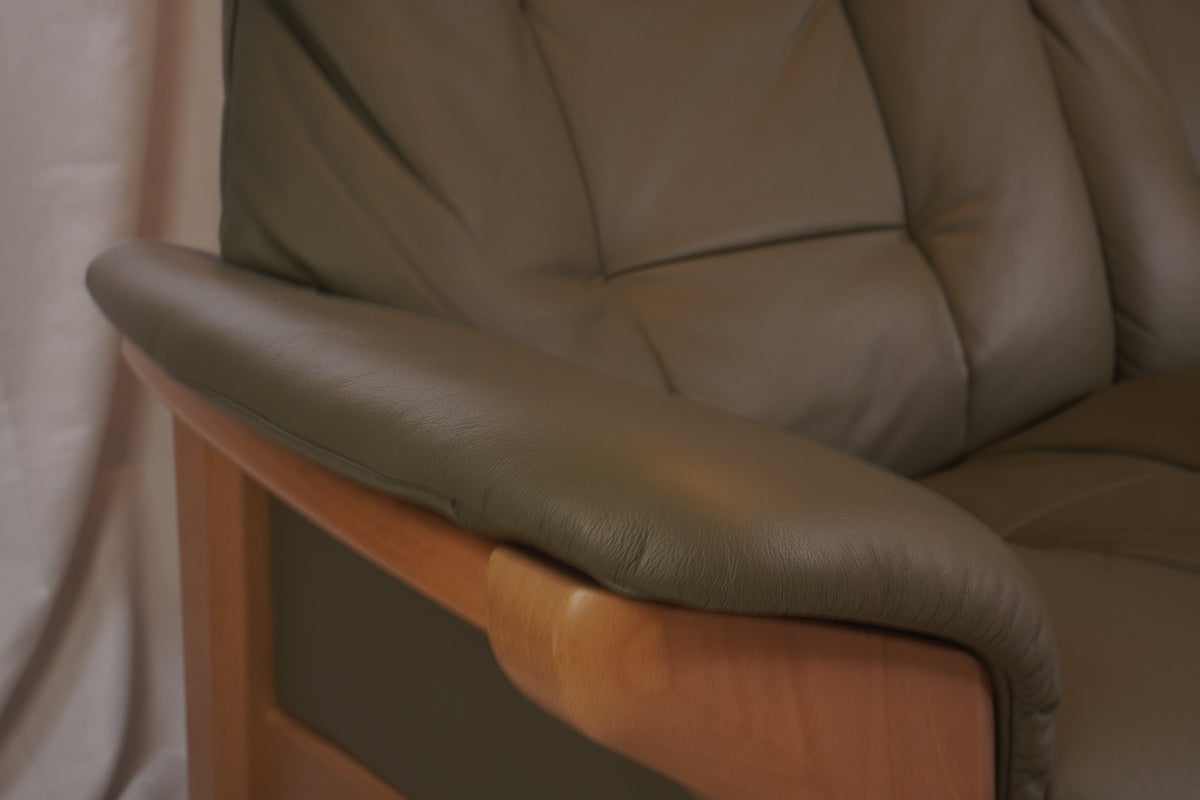 Stressless Buckingham 3 Seat Sofa and Ottoman