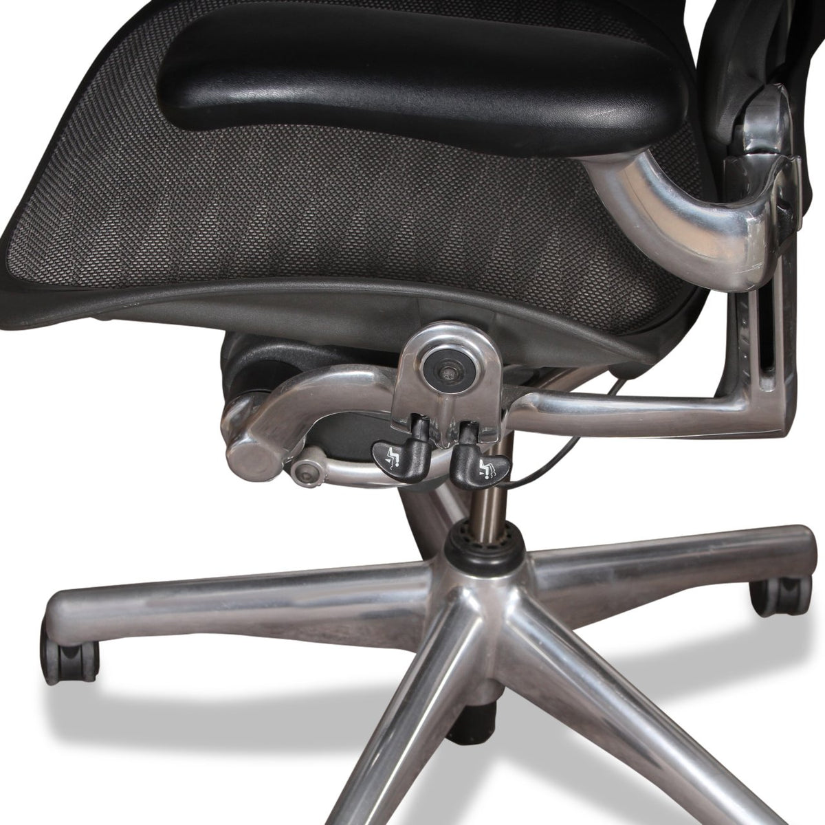 Herman Miller Aeron Chair