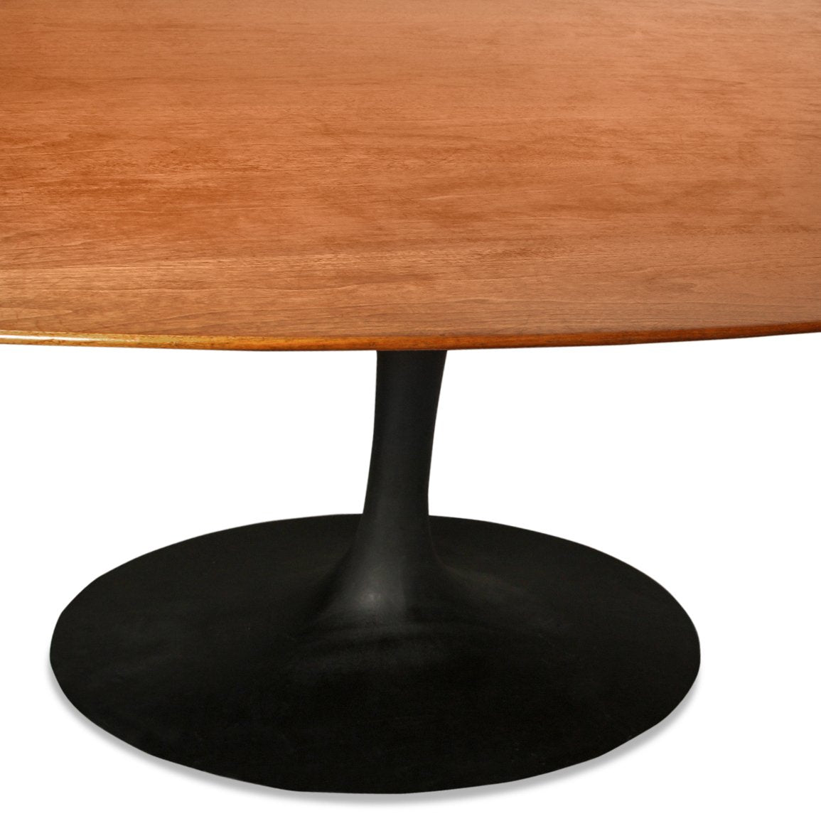 Knoll Saarinen Oval Dining Table 96"