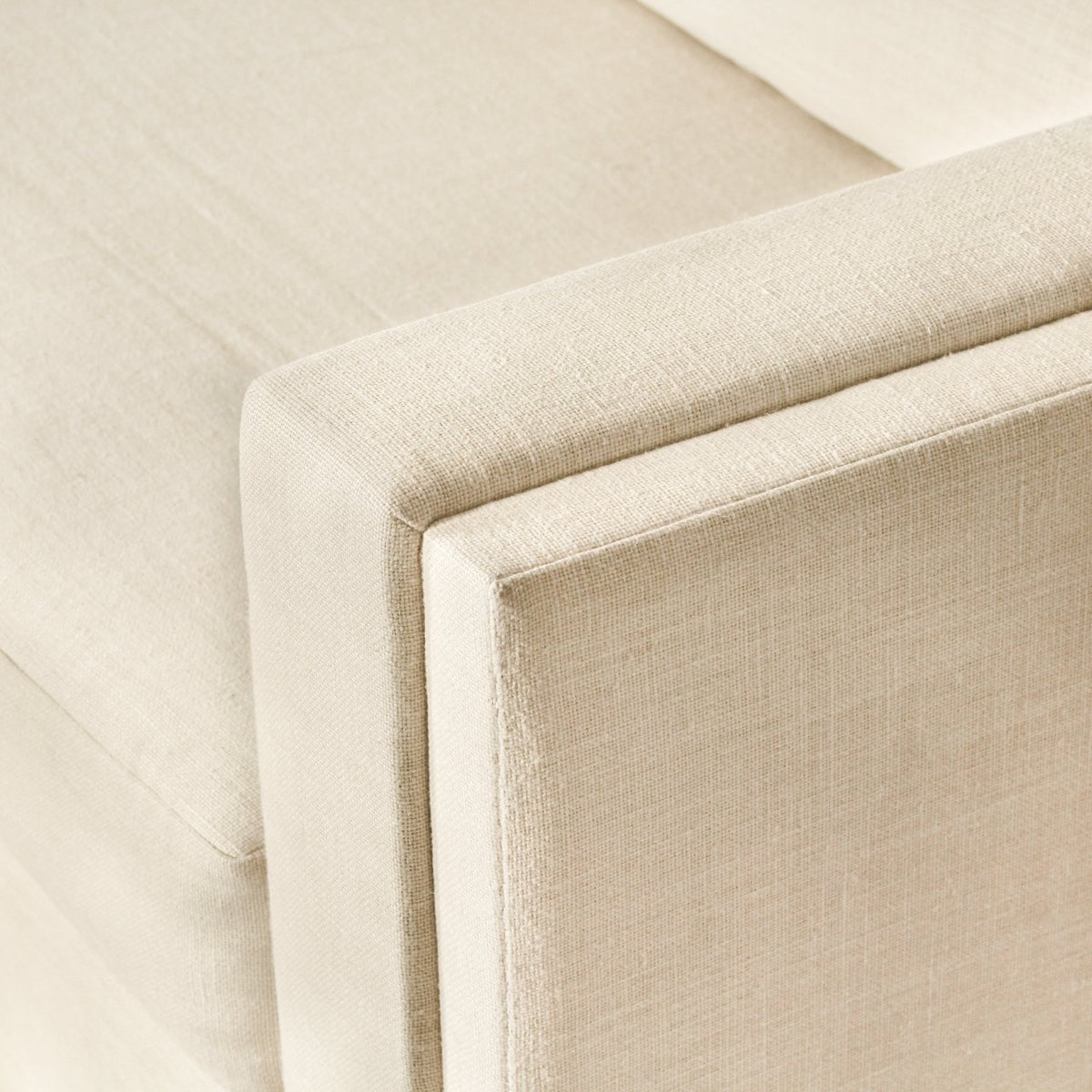 Mason-Art 1814 Sofa Upholstered in Belgian Linen