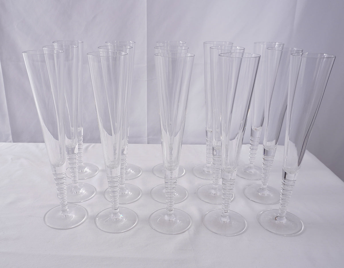 Steuben Evening Art Glass Fluted Champagne Glasses by Dante Marioni, Set of 16