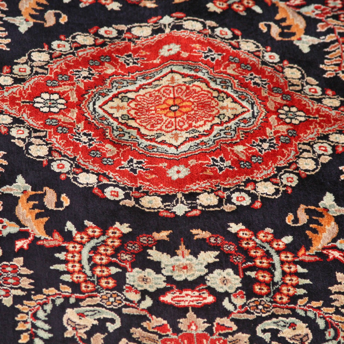 Vintage Fine Persian Kashan Carpet (3 ft 1 in  x 5 ft)