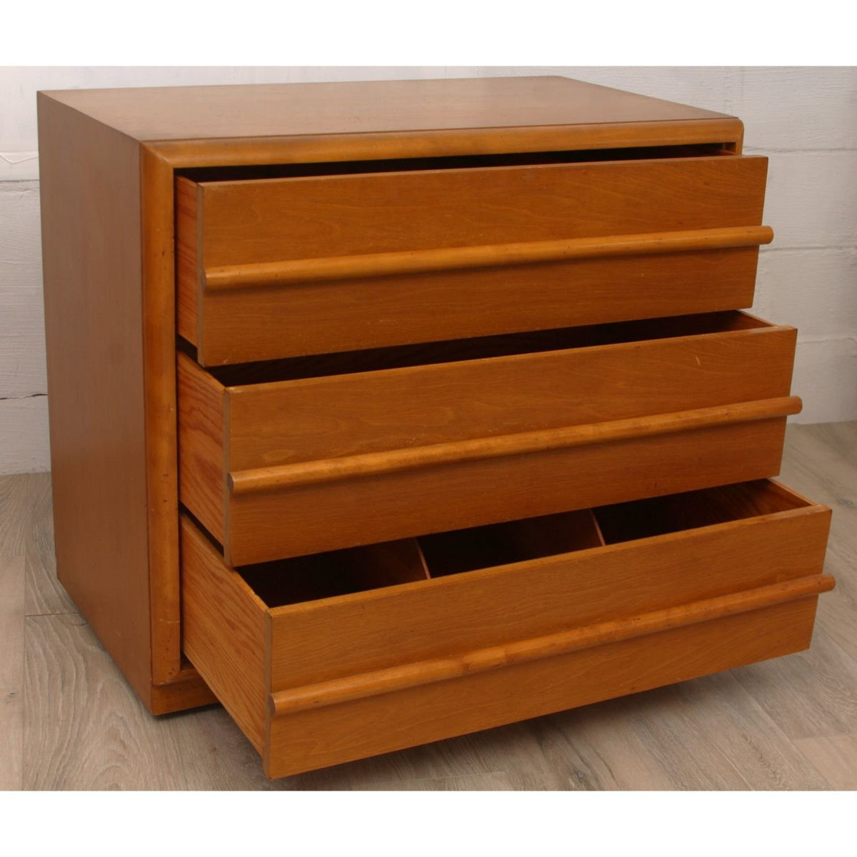 T.H. Robsjohn Gibbings for Widdicomb Mid-Century Modern Bachelor Chest