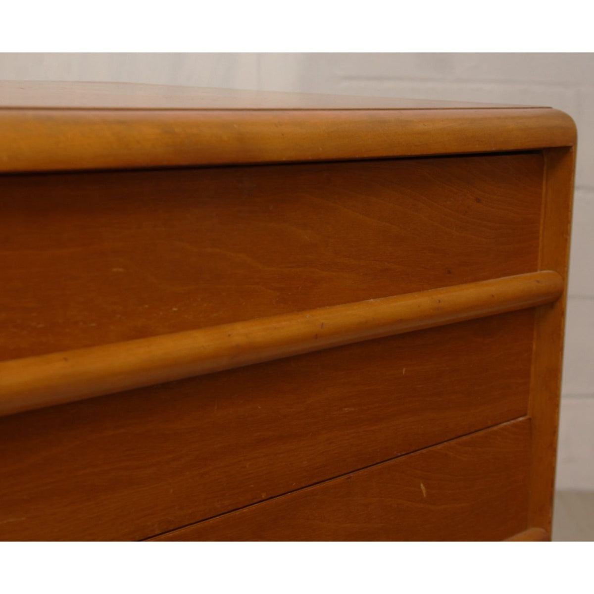 T.H. Robsjohn Gibbings for Widdicomb Mid-Century Modern Bachelor Chest