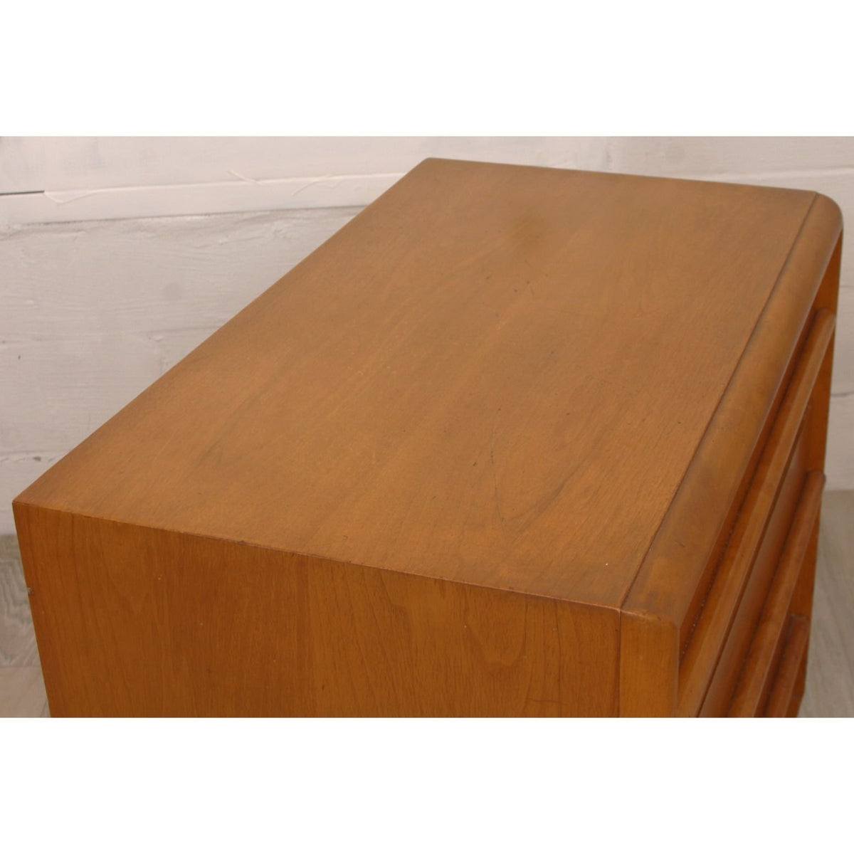 T.H. Robsjohn Gibbings for Widdicomb Mid-Century Modern Bachelor Chest