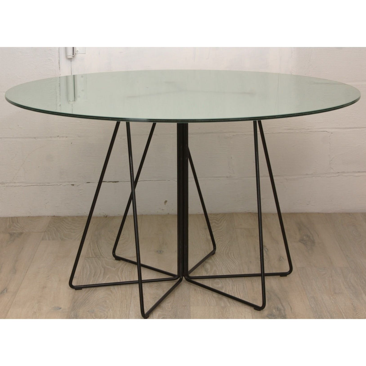 Knoll Paperclip Table by Lella and Massimo